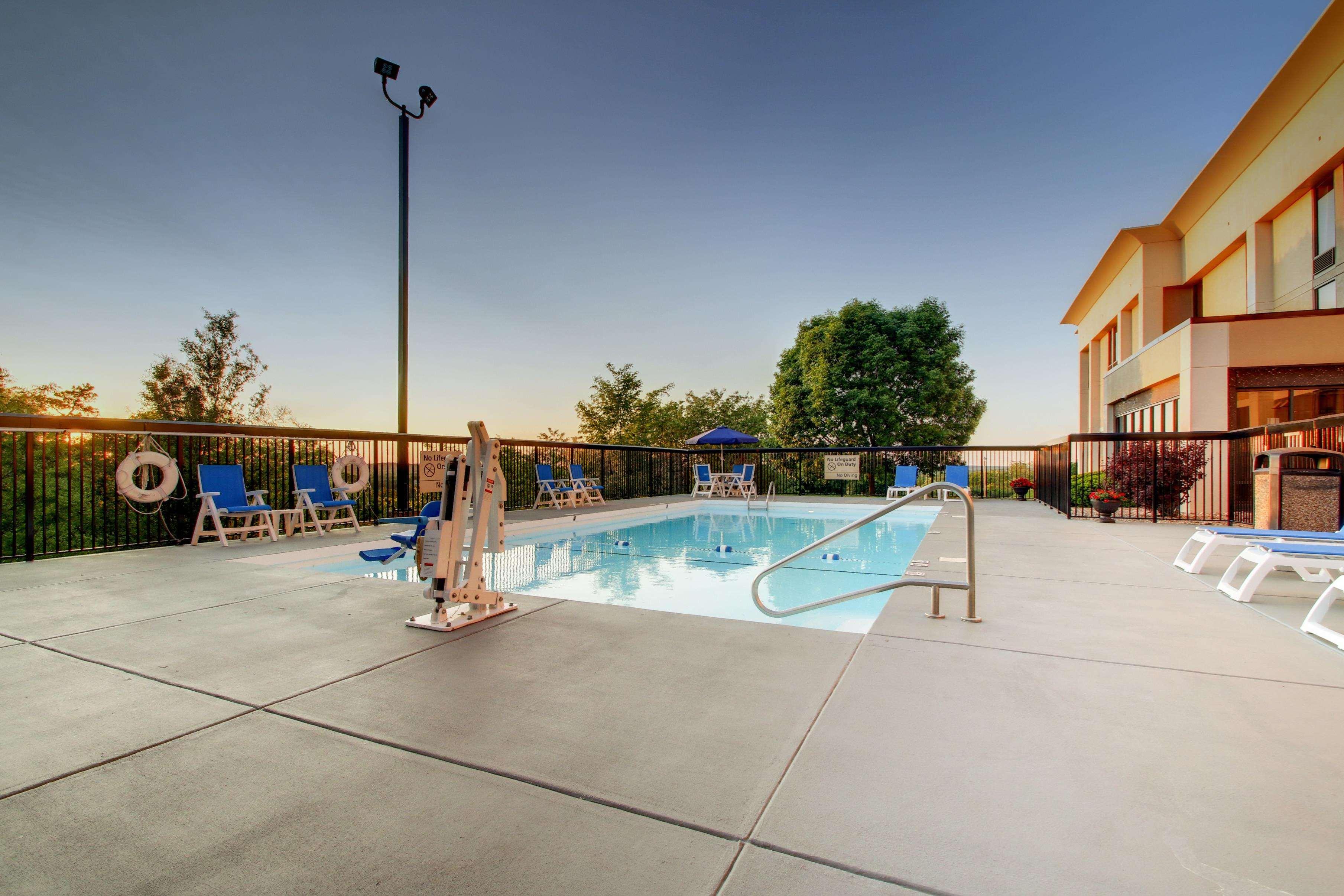 Hampton Hotel 3*