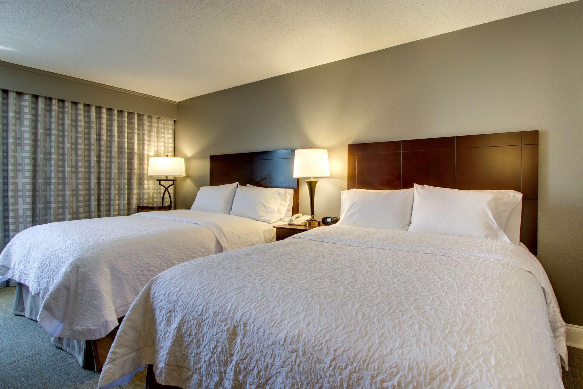 Hotel Hampton 3*